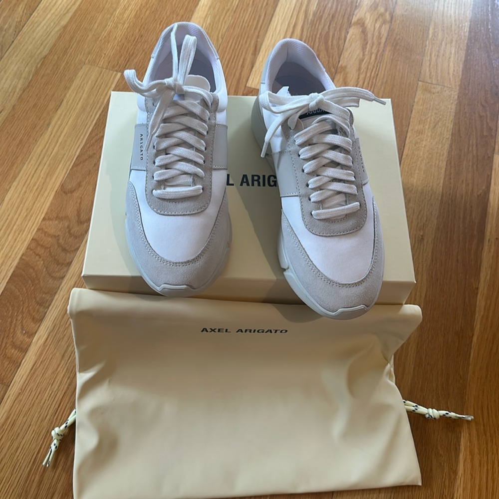Axel Arigato Genesis vintage runner size 38